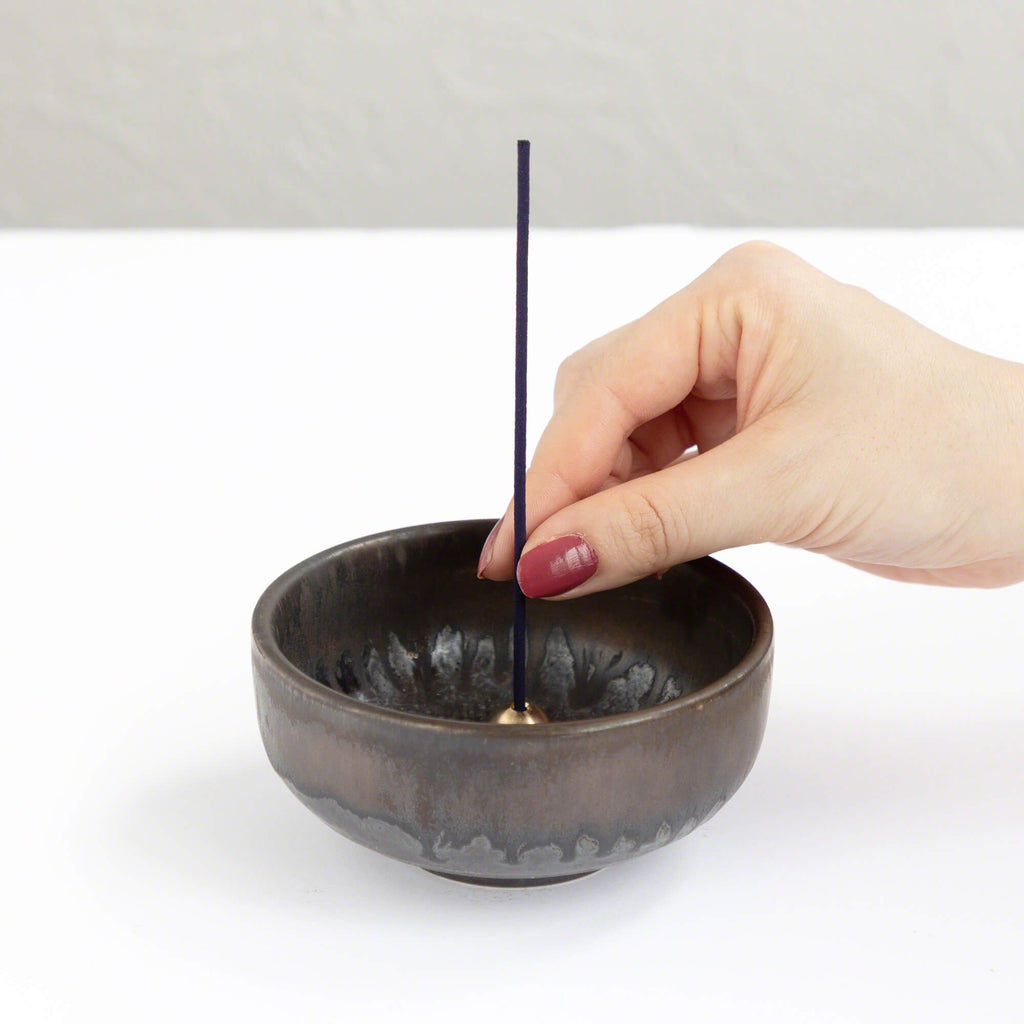 Asayu Japan Low Smoke Incense Sticks 40g Zen Scent Set: Wagiku Chrysanthemum & Japanese Garden