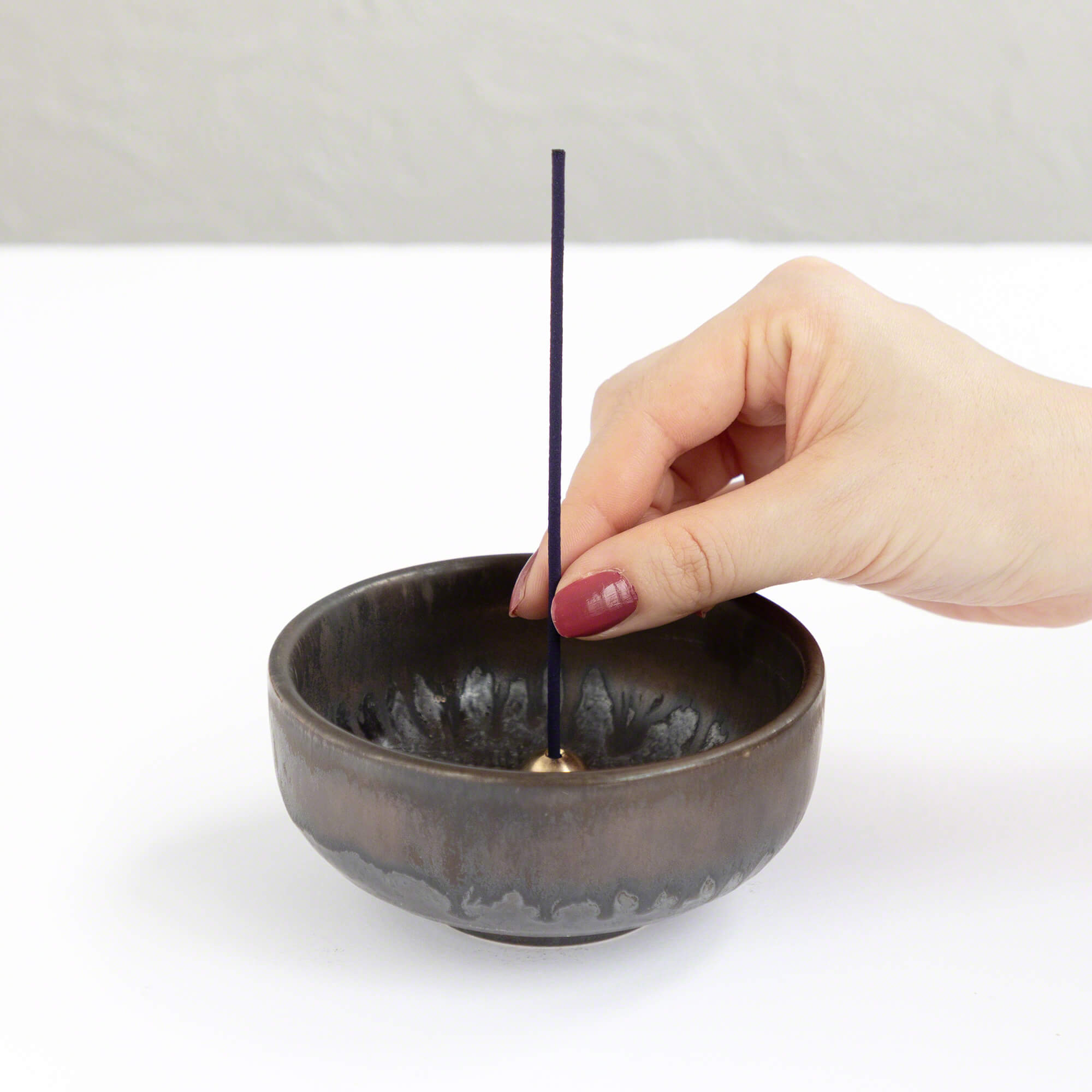 Asayu Japan Low Smoke Incense Sticks 40g Zen Scent Set: Wagiku Chrysanthemum & Japanese Garden