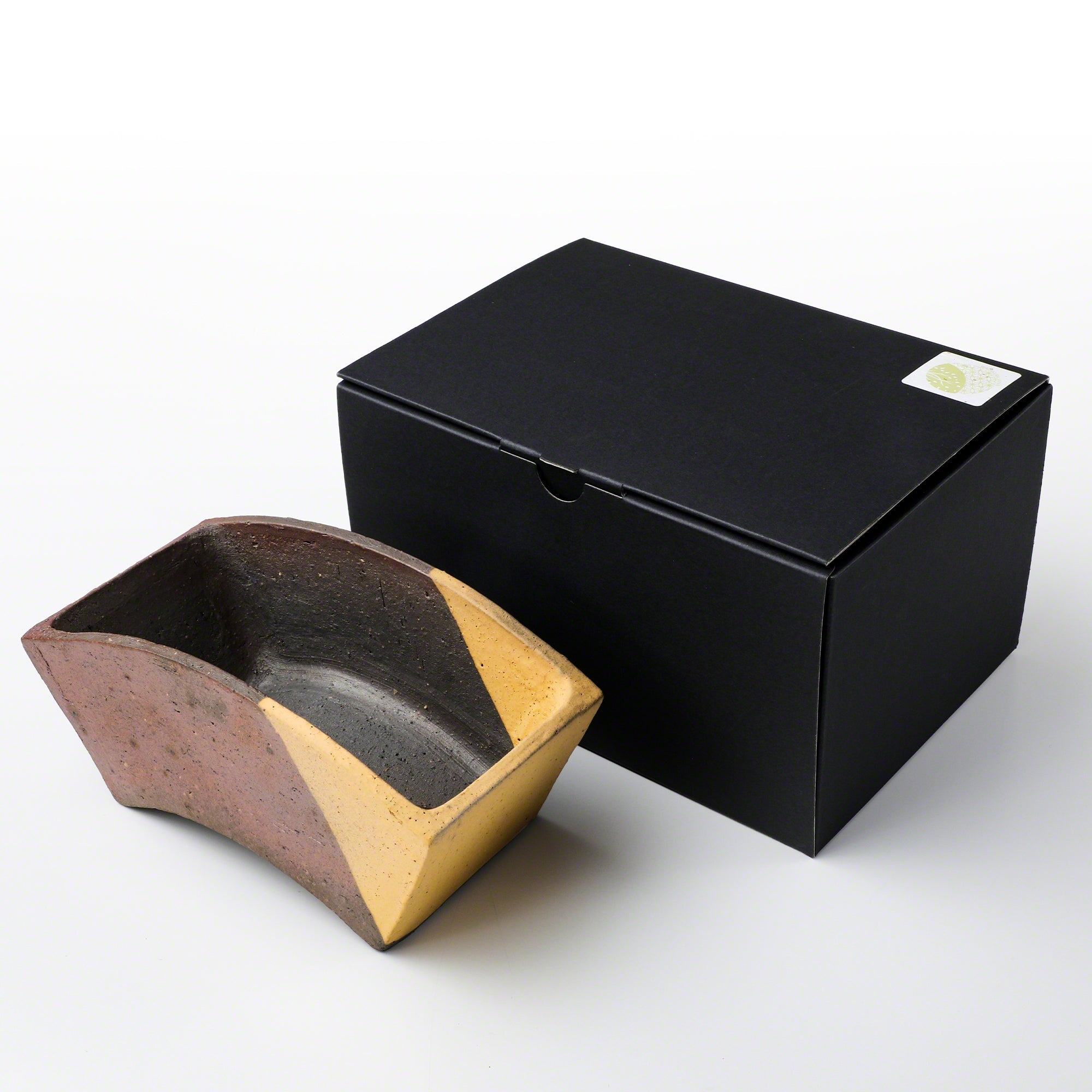 Wazakura [ Tokoname Series ] Fan Shaped Bonsai Pot 6.8(174mm)