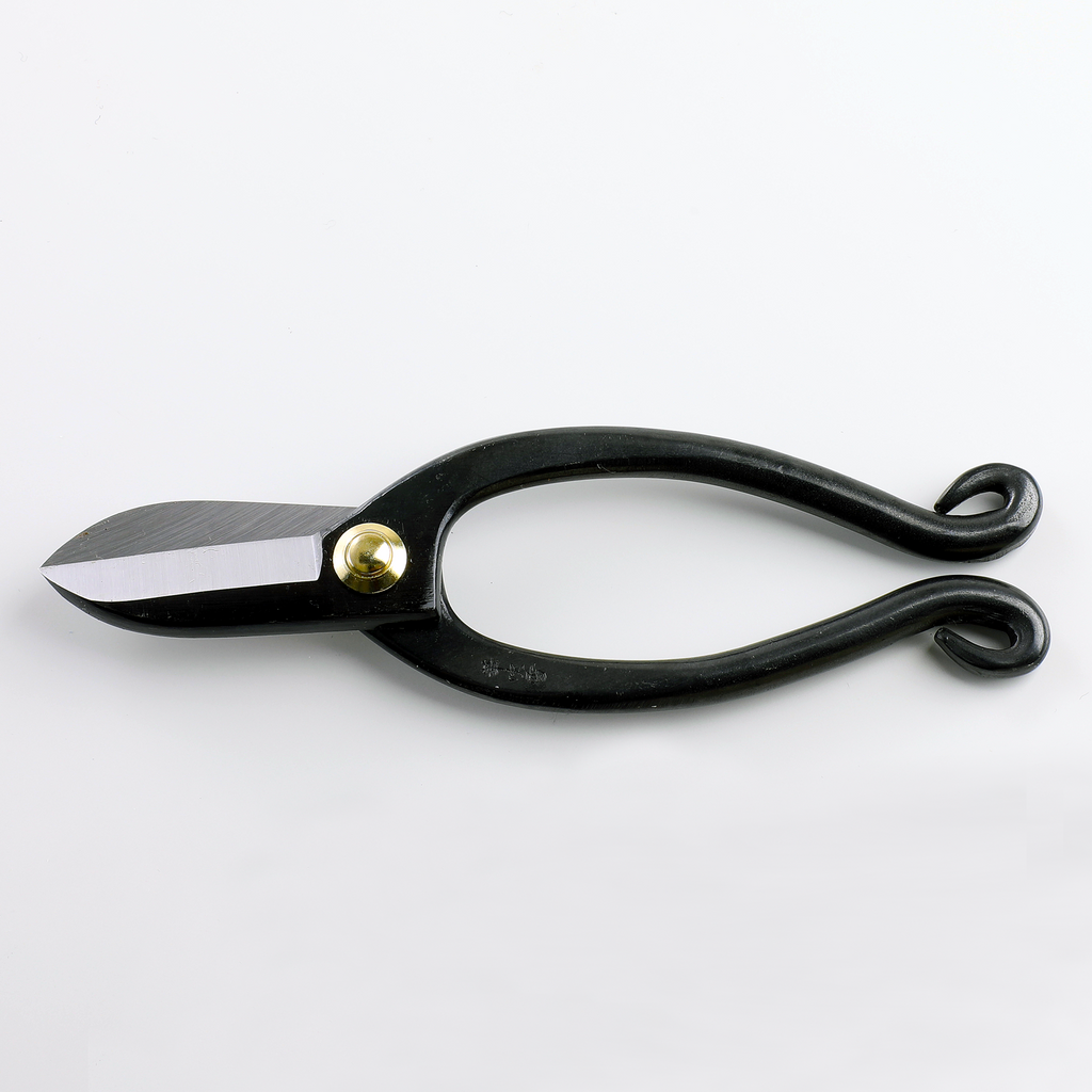 Wazakura 2PCS Japanese Ikebana Essential Tool Set [ Ikenobo Scissors + Sun and Moon Kenzan]