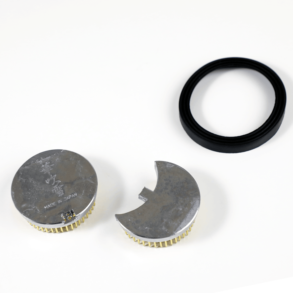 Wazakura 3-3/4"x2-1/4"(93x59mm) Sun and Moon Ikebana Kenzan