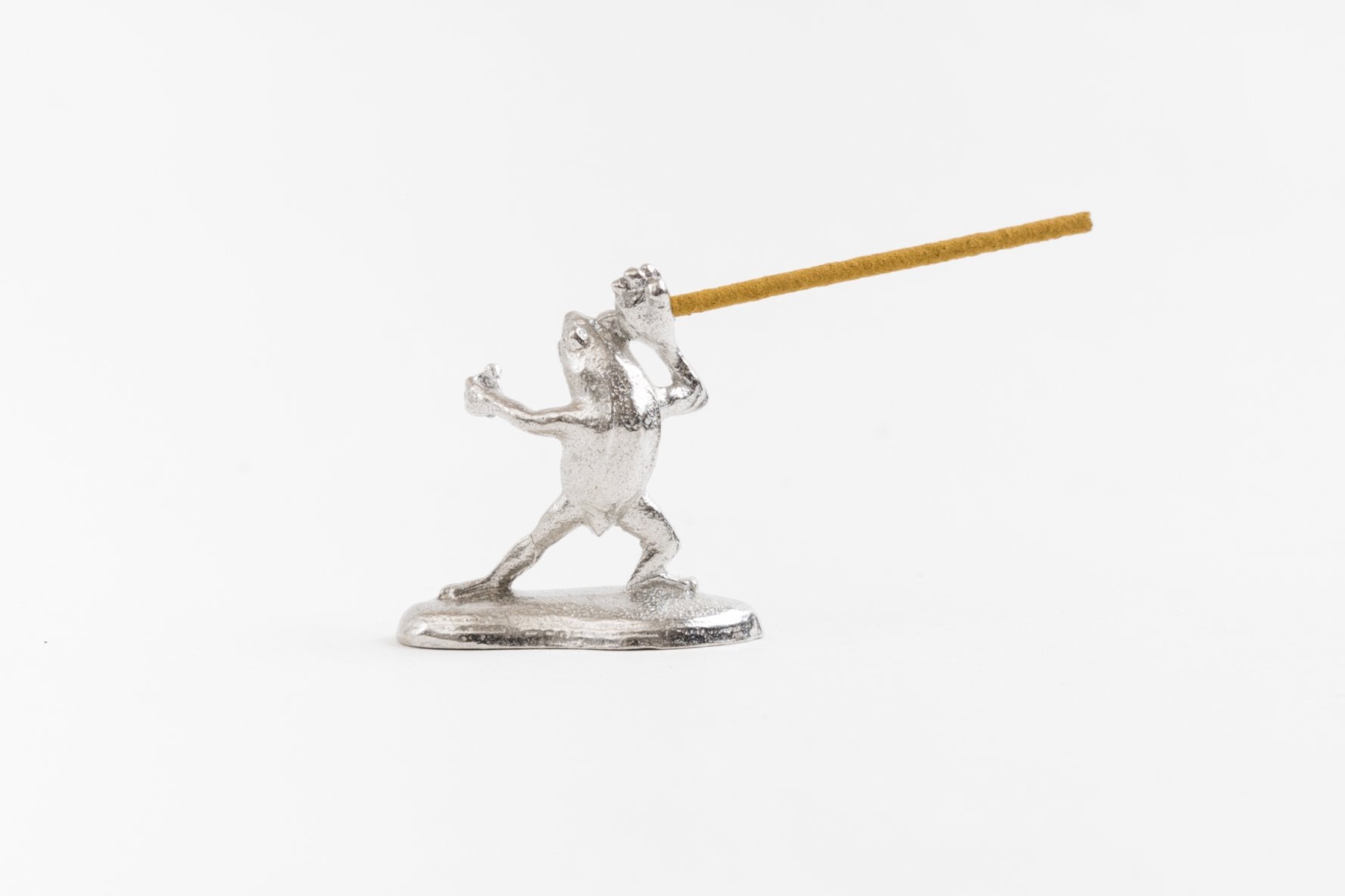 Juttoku Animal Scroll Incense Holder - Frog - view 4