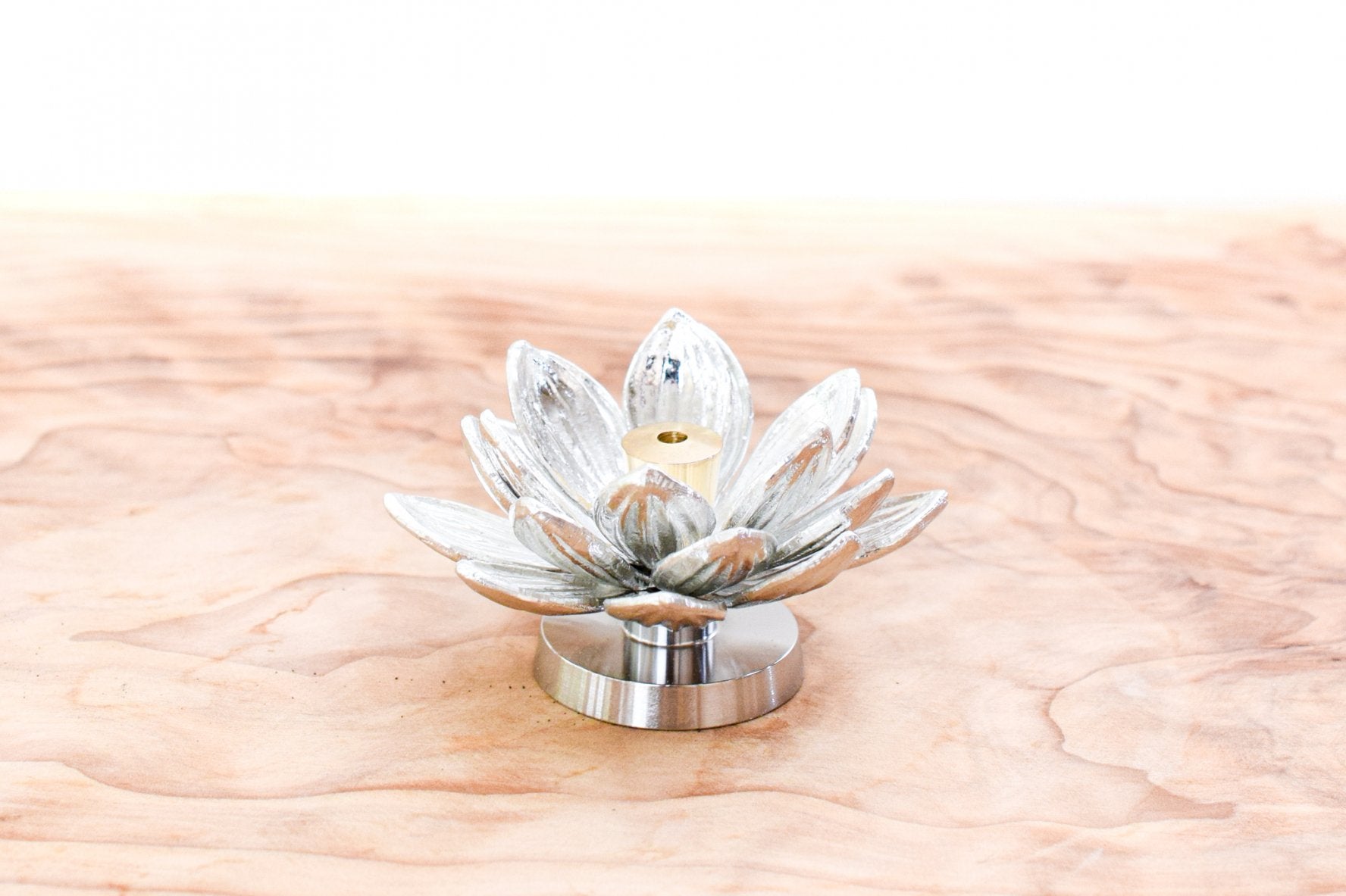 Juttoku Tin Lotus Incense Holder - view 4