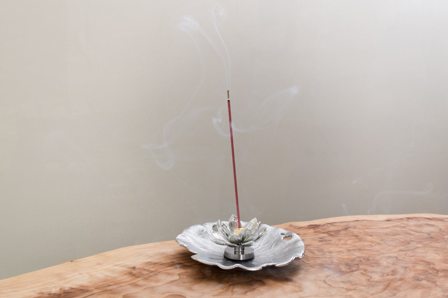 Juttoku Tin Lotus Incense Holder - view 3