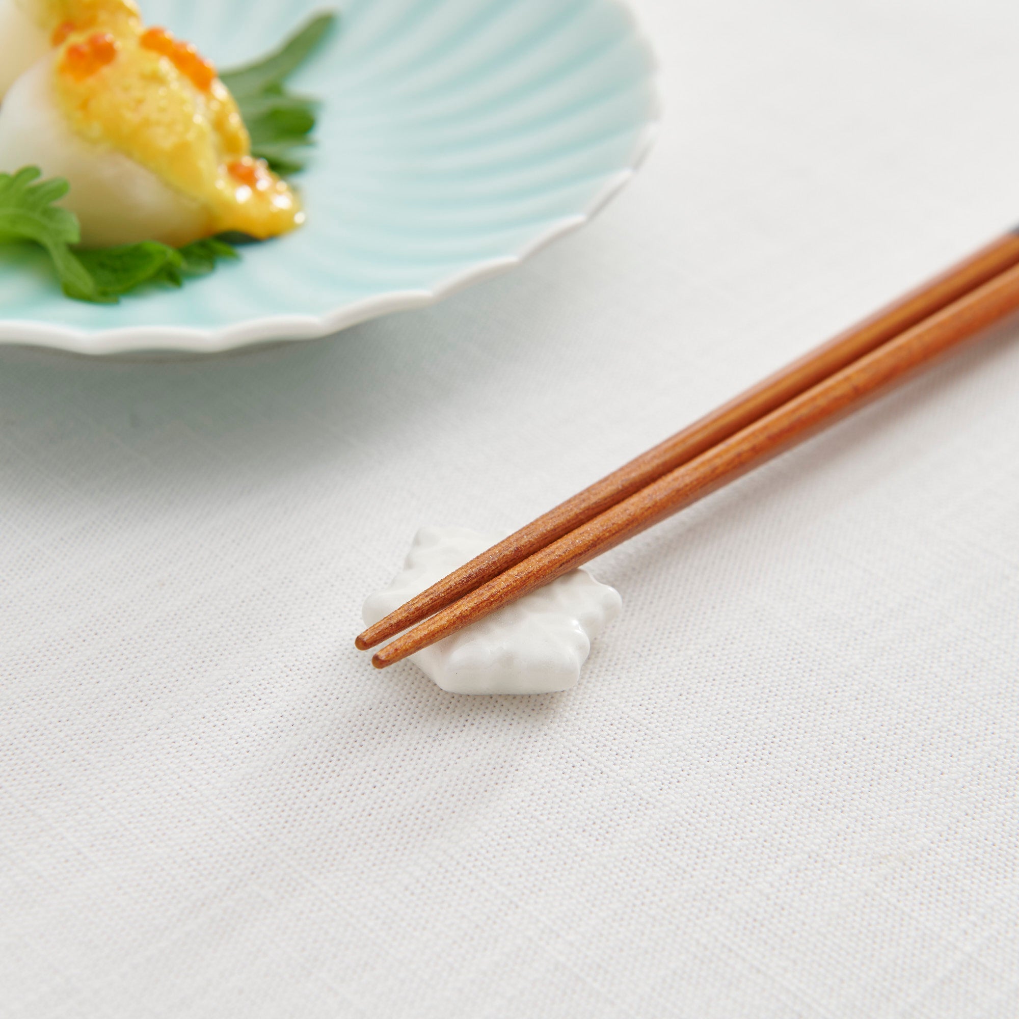 Musubi Kiln Hexagonal Snowflake Chopstick Rest