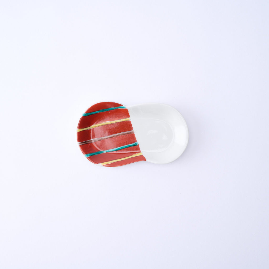 Musubi Kiln Vivid Daruma-shaped Sauce Plate