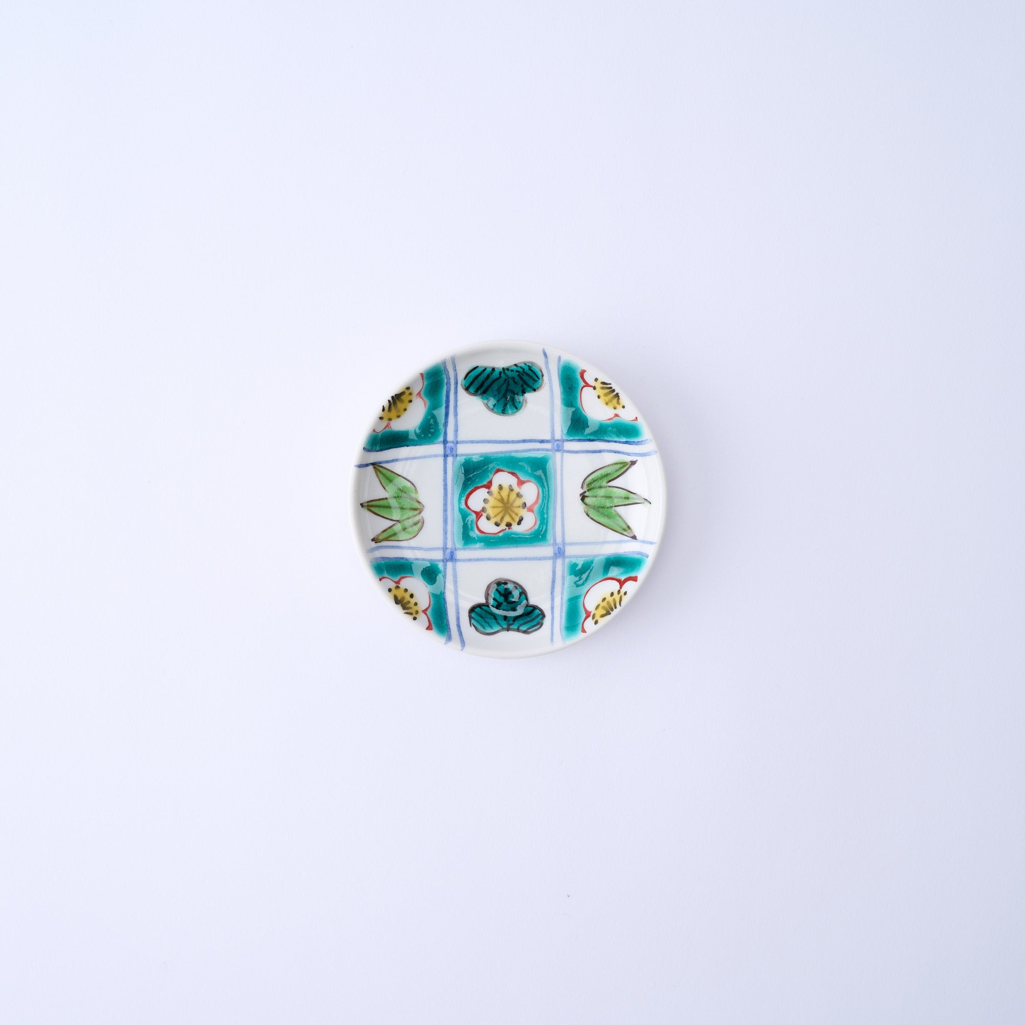 Musubi Kiln Green Accents Round Sauce Plate