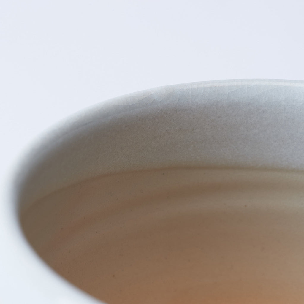 Musubi Kiln White Cream Gradient Matcha Bowl