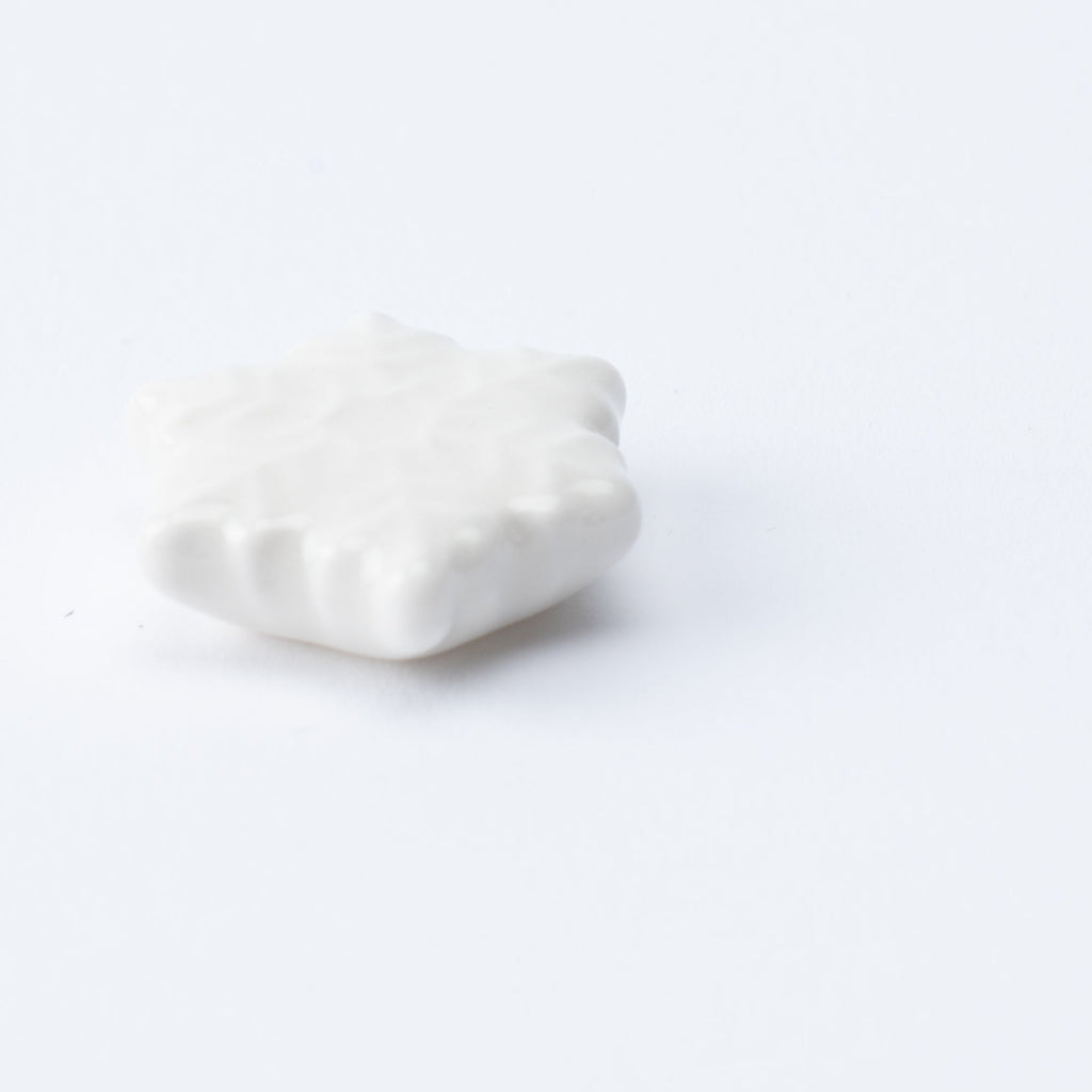 Musubi Kiln Hexagonal Snowflake Chopstick Rest