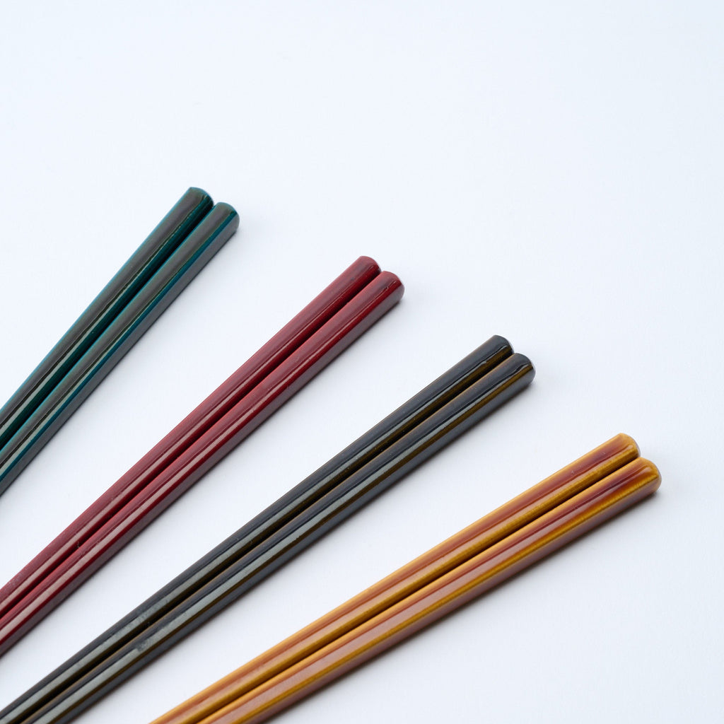 Musubi Kiln Gentle Glow Bamboo Chopsticks with Chopstick Rest