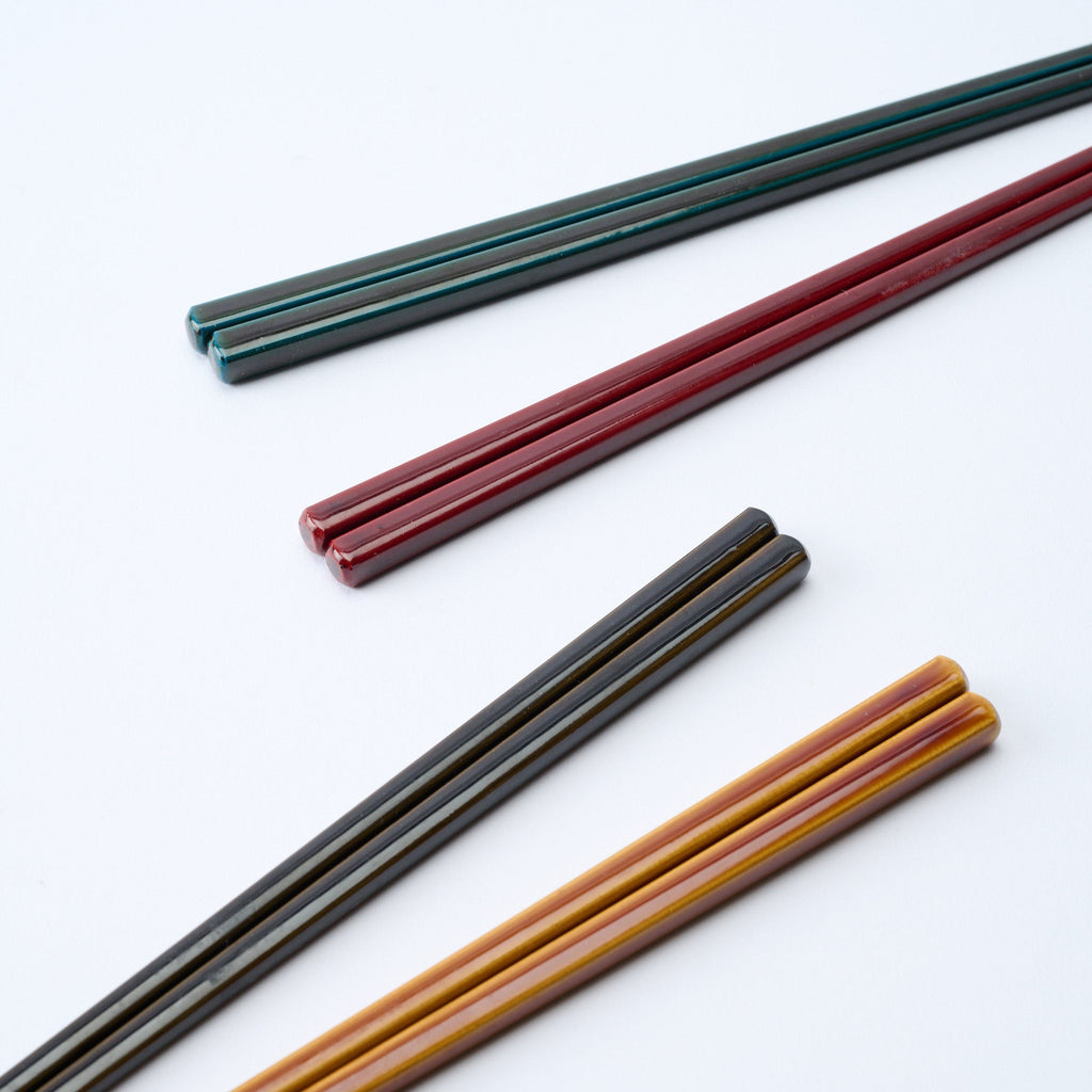 Musubi Kiln Gentle Glow Bamboo Chopsticks with Chopstick Rest