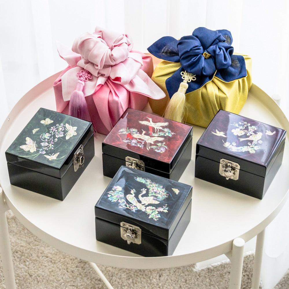 Najeon Mother-of-Pearl Jewelry Box - Turtle