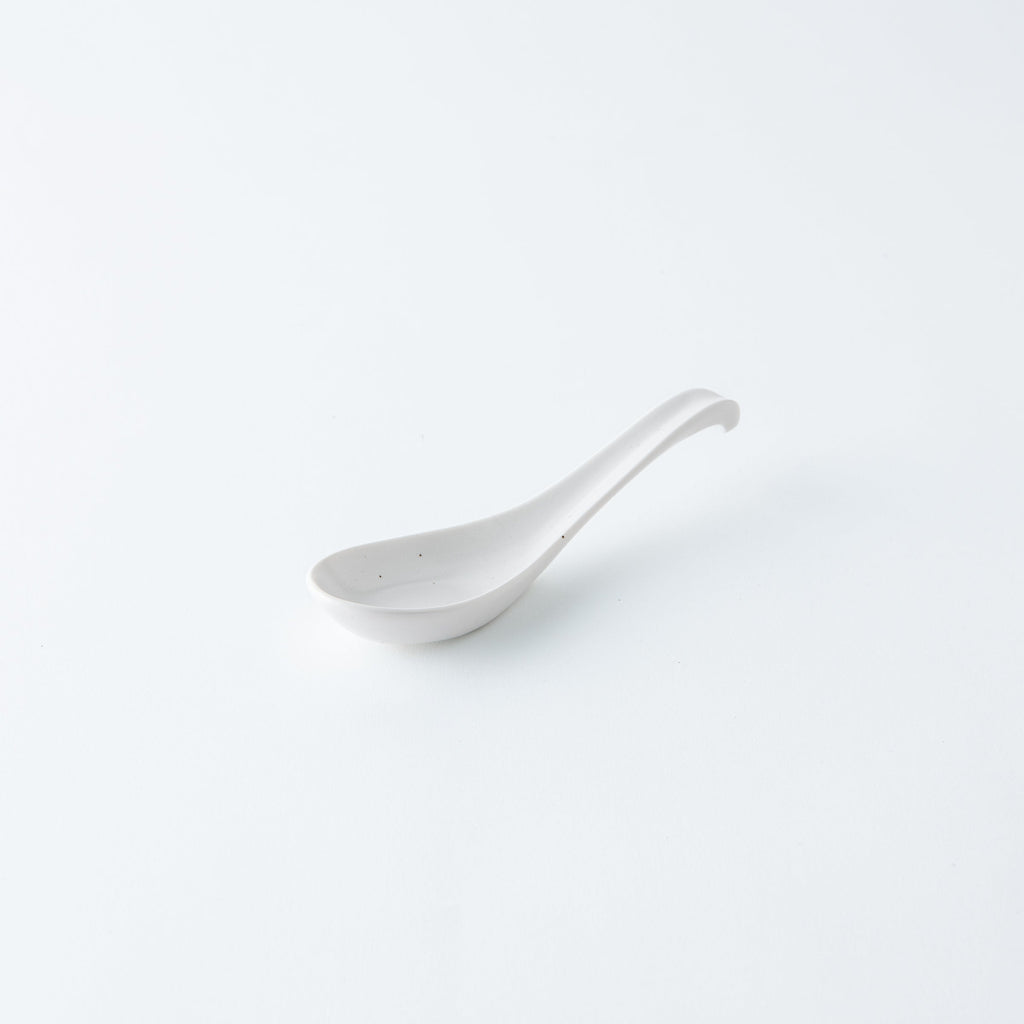 Musubi Kiln Flowing Curve Ramen Spoon