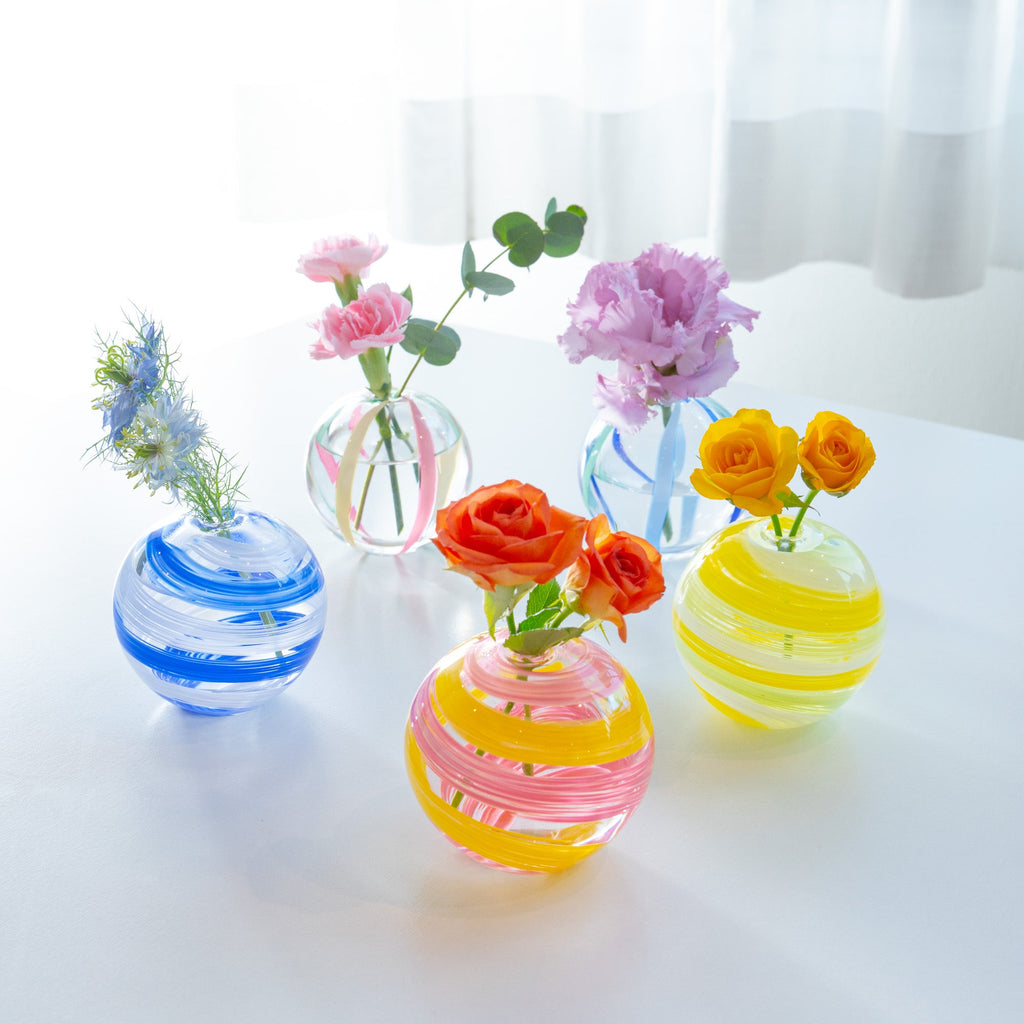 Musubi Kiln Colorful Globe Flower Vase