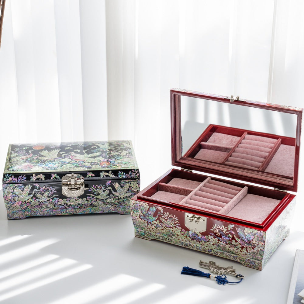 Najeon Mother-of-Pearl Jewelry Box - Crane & Pine, Black (III)