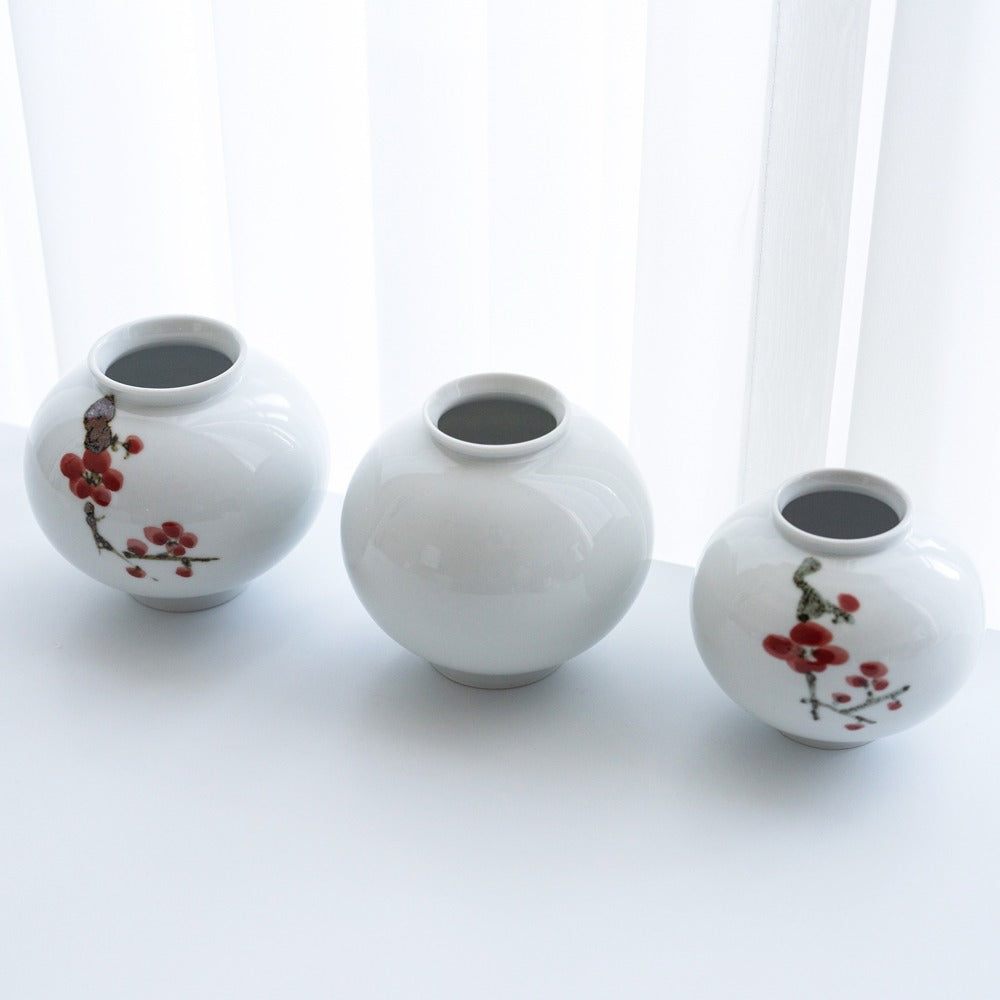 Korean Object - White, Medium