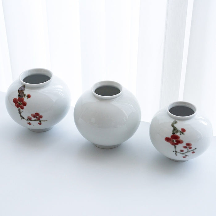 Korean Object - White, Medium
