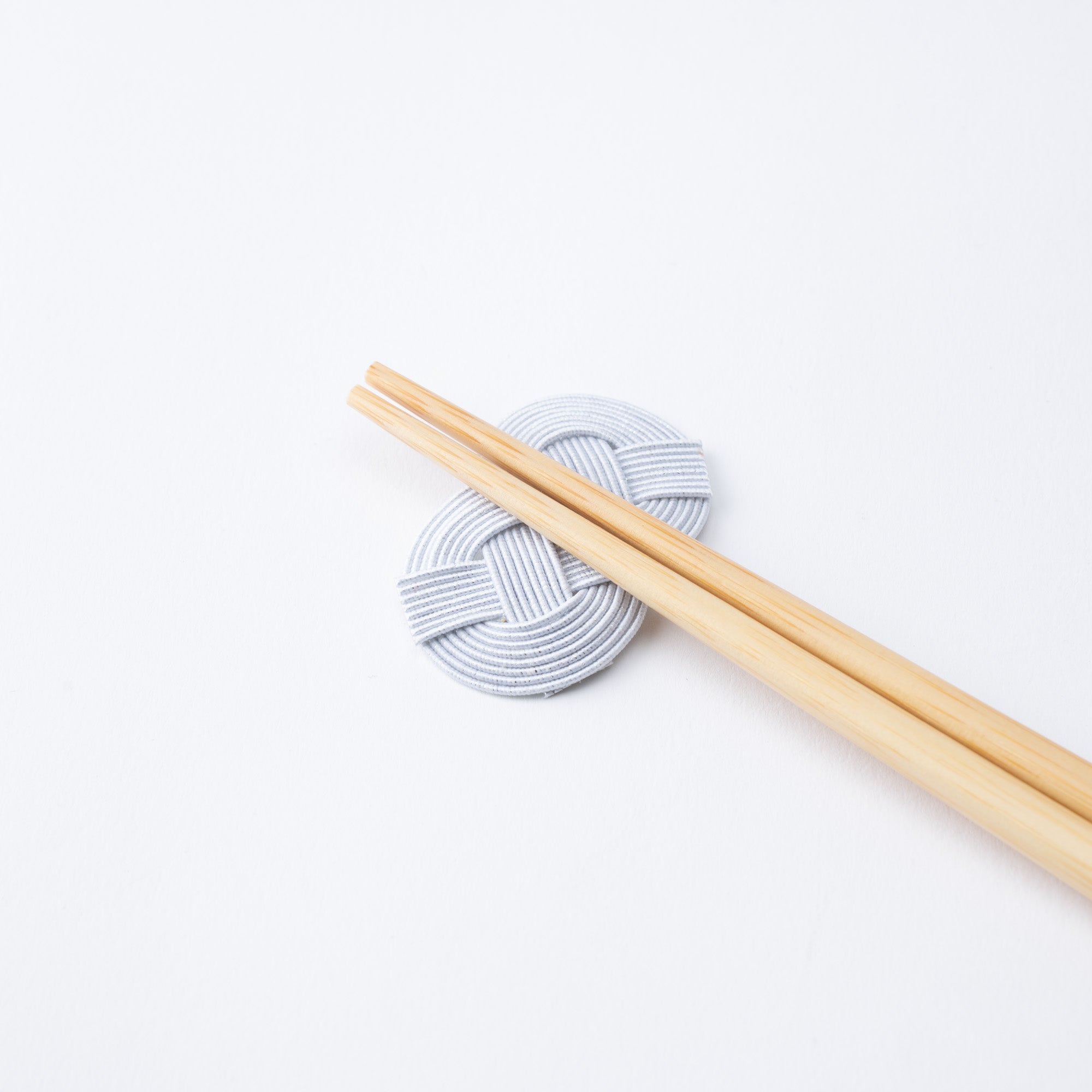 Musubi Kiln Awaji Knot Kaga Mizuhiki Chopstick Rest