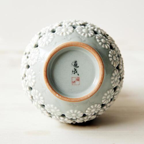 Korean Object - Chrysanthemum, White - view 5