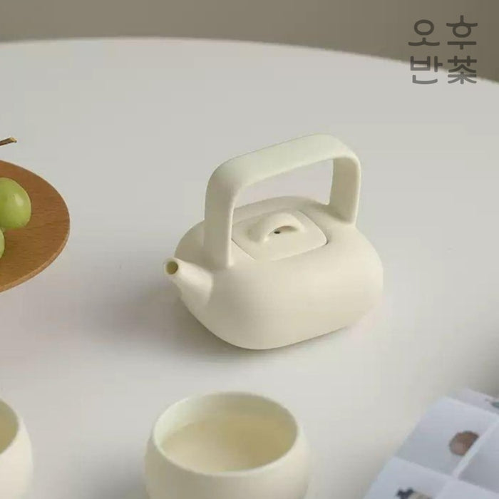 KOHGANE Korean Teapot Ceramic - Tea Ritual Object