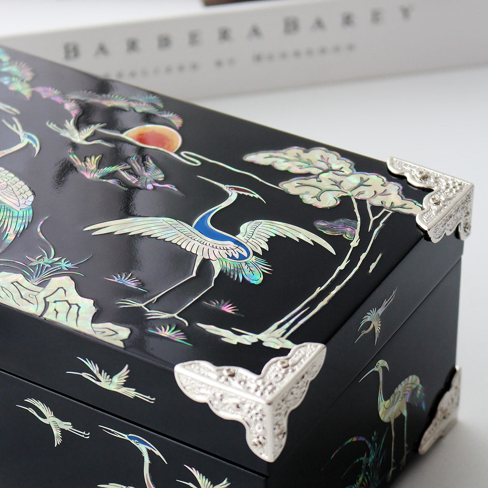 Najeon Mother-of-Pearl Jewelry Box - Crane & Pine (V) - view 4