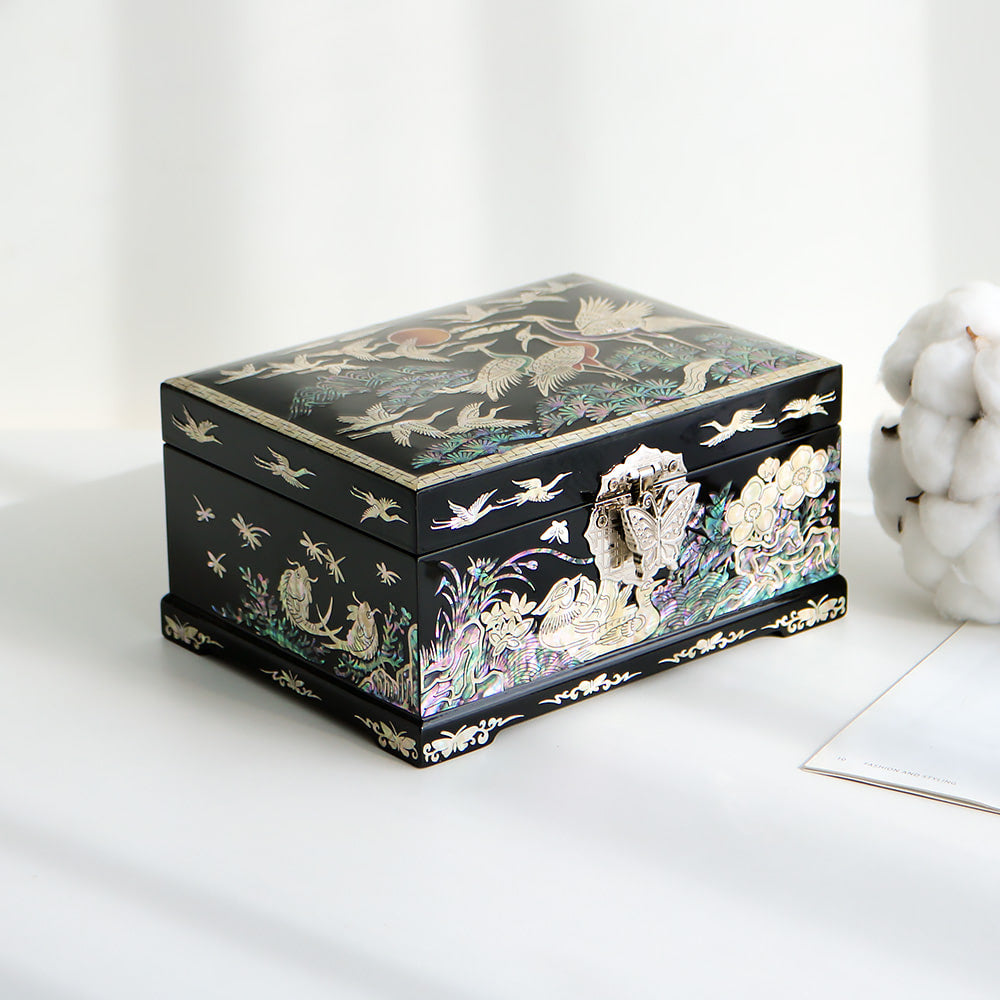 Najeon Mother-of-Pearl Jewelry Box - Crane & Pine, Black (II)