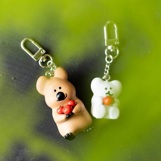 Inside Object Keyring — Apple Picking Keychain