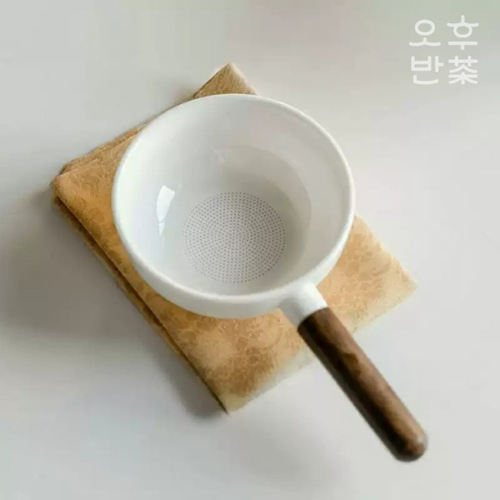 KOHGANE Korean Strainer Ceramic - Tea Ritual Object