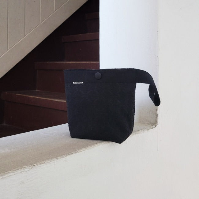 Inside Object Object — 작은 방 - 자야