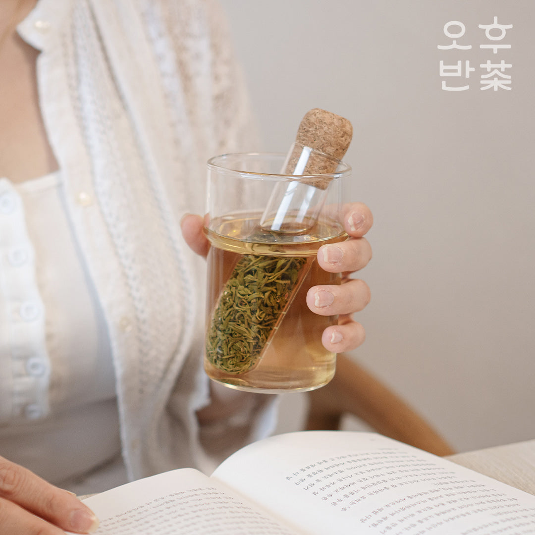 KOHGANE Korean Strainer Glass - Tea Ritual Object - view 2