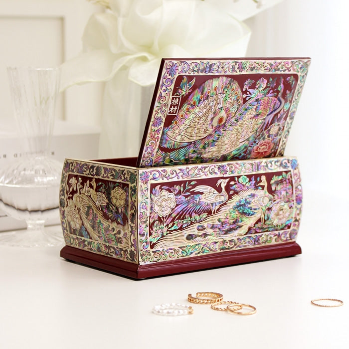 Najeon Mother-of-Pearl Keepsake Box (by Kim Young-man) - view 6