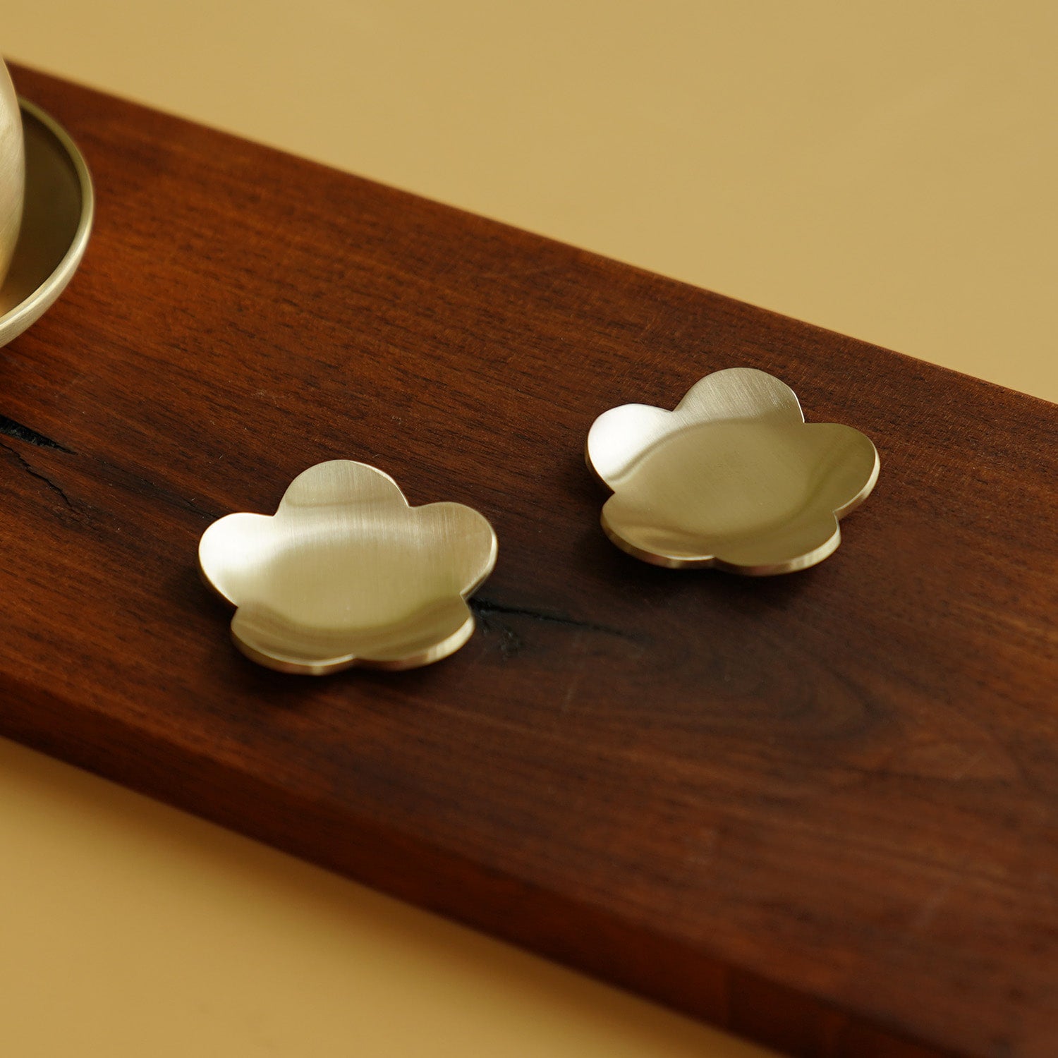 Notdam Korean Tableware - Floral - view 3