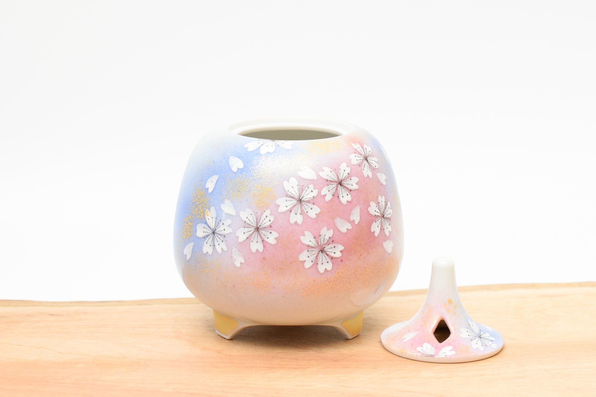 Juttoku Kutani Incense Burner 12cm - Dancing Flowers - view 2