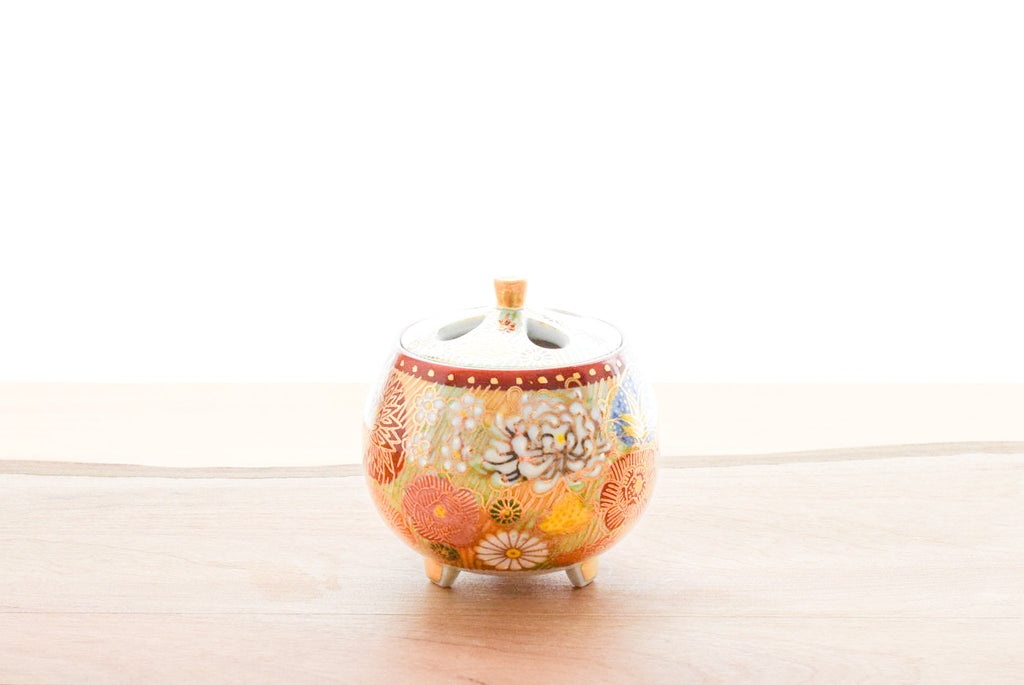 Juttoku Kutani Incense Burner 7.5cm - Gold Flower Pattern