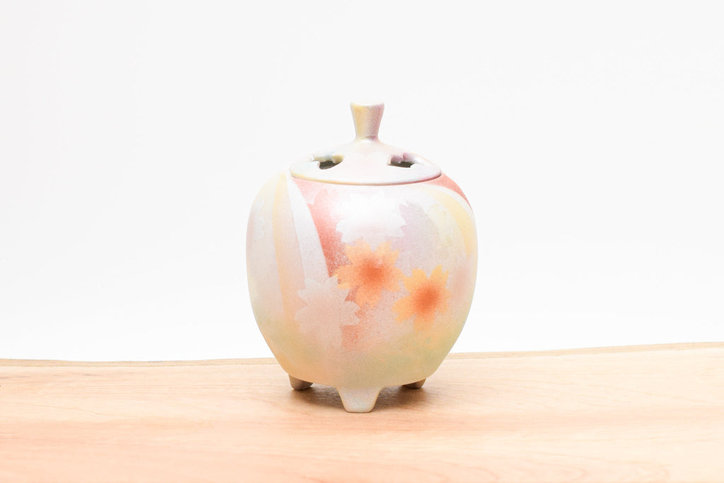 Juttoku Kutani Mini Incense Burner 9.7cm - Flower Garden - view 5