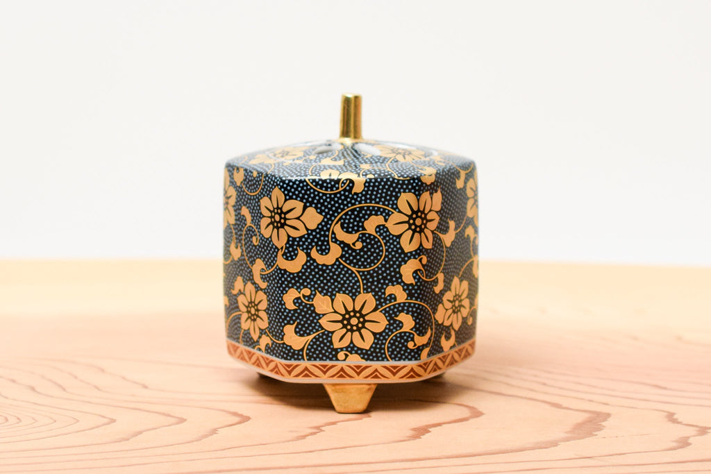 Juttoku Kutani Incense Burner 9cm - Blue Dot Clematis