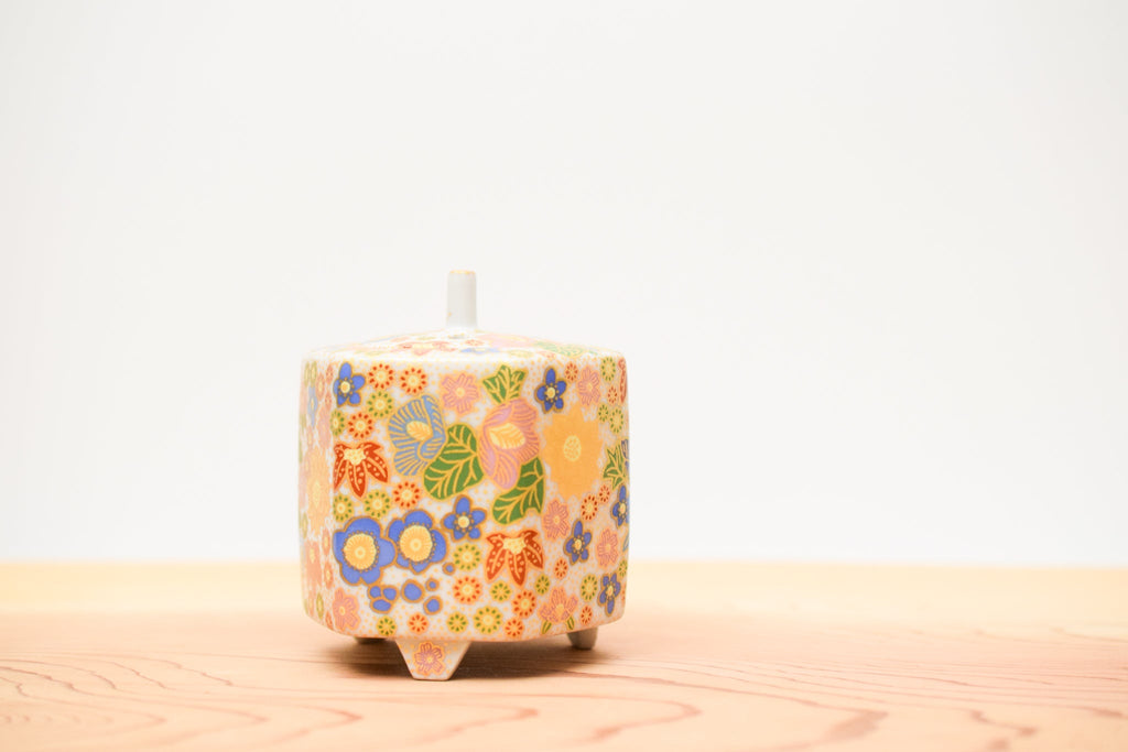 Juttoku Kutani Incense Burner 9cm - Flower Filled Pattern - view 7