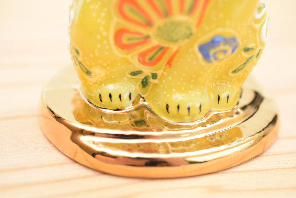Juttoku Kutani Lucky Cat on Gold Coin - Yellow Glaze - view 6