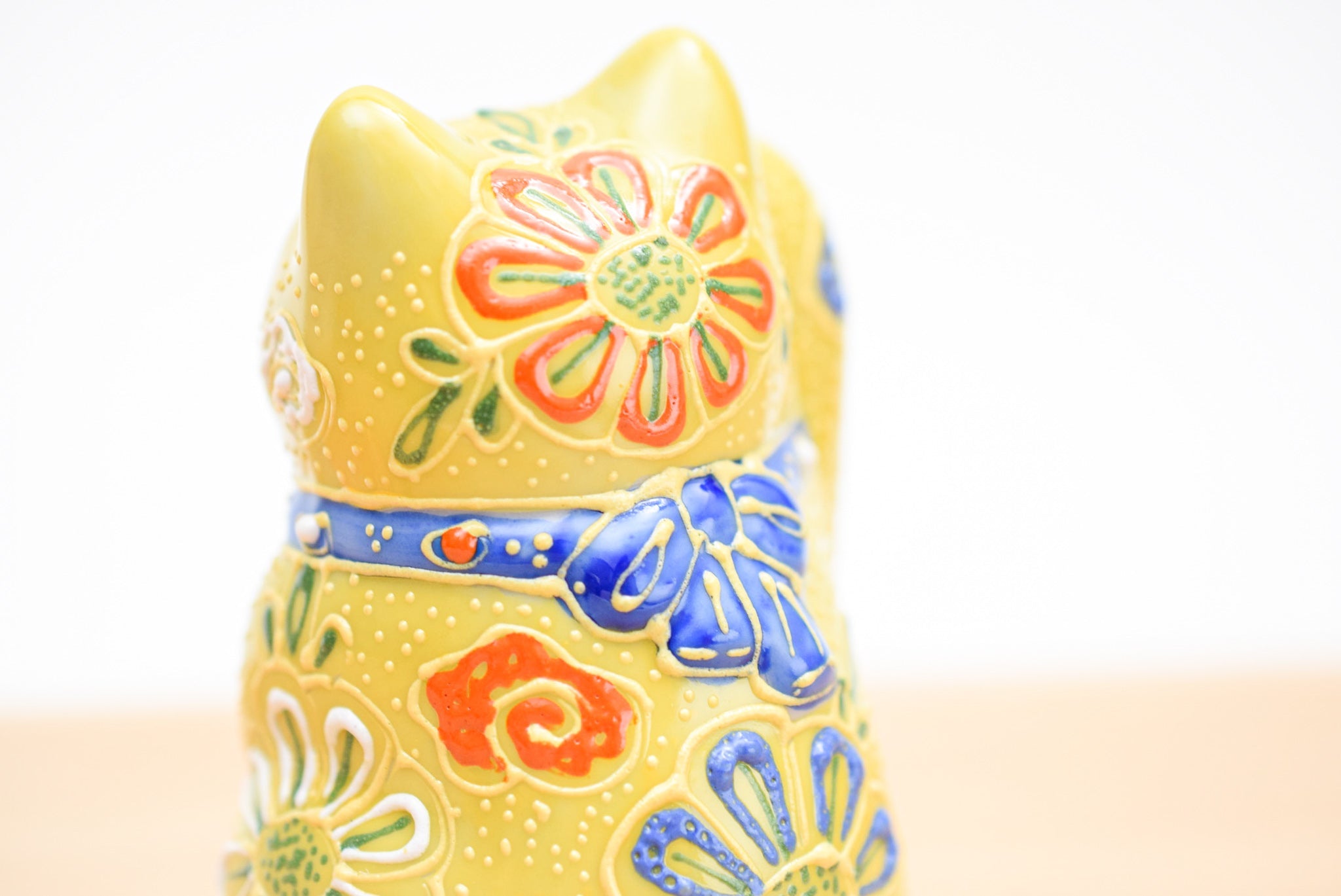 Juttoku Kutani Lucky Cat on Gold Coin - Yellow Glaze - view 8