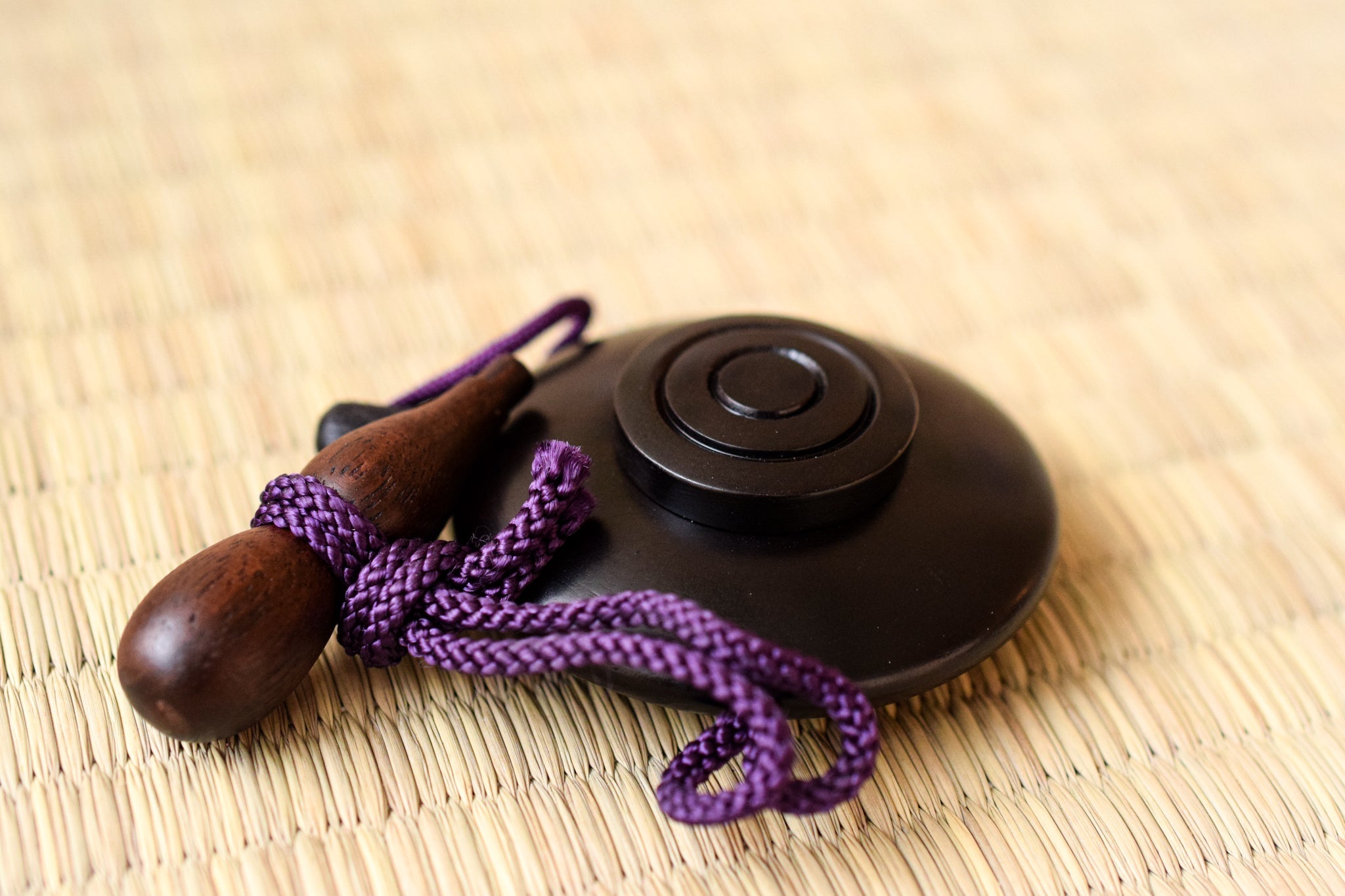 Juttoku Ebony Powder Incense Container - Large - view 6