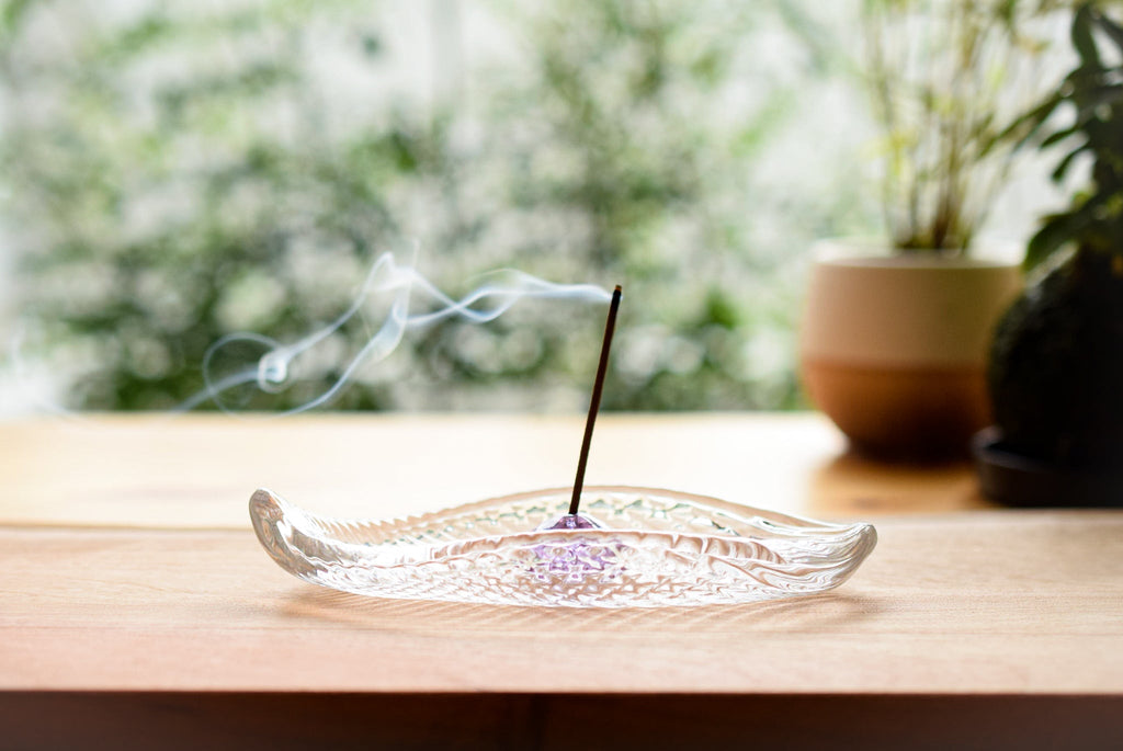 Juttoku Glass Leaf Incense Holder with Plate - view 3
