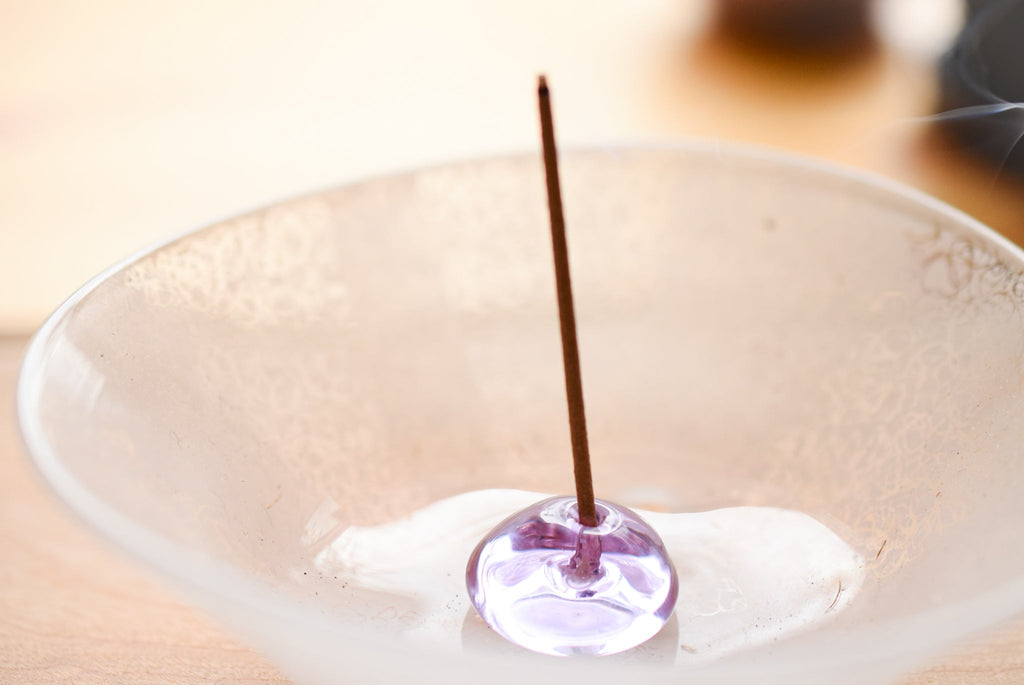 Juttoku Glass Incense Holder with Plate - Snow Pattern - view 2