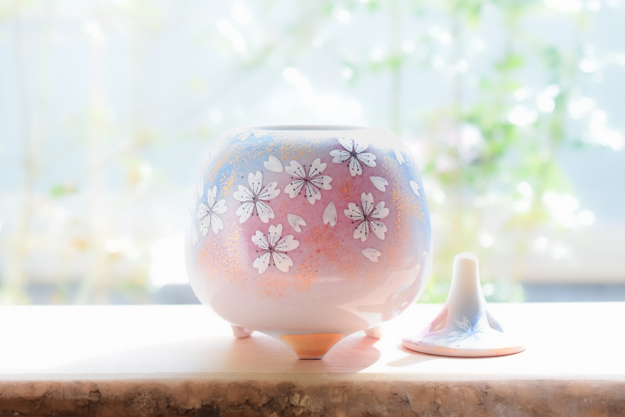 Juttoku Kutani Incense Burner 12cm - Dancing Flowers - view 7