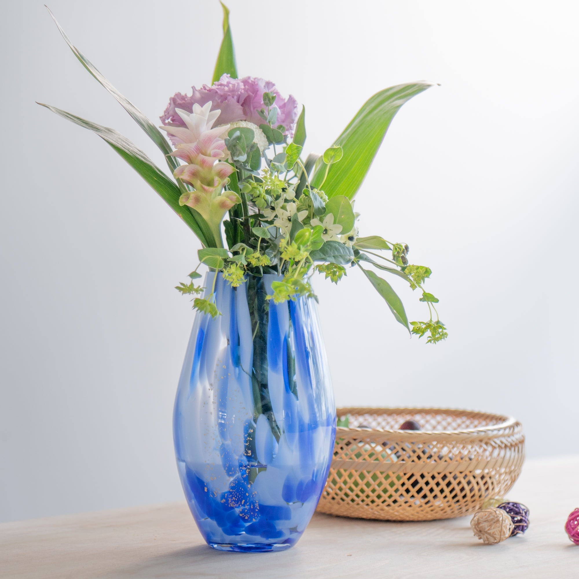Musubi Kiln The Wind of Color Flower Vase