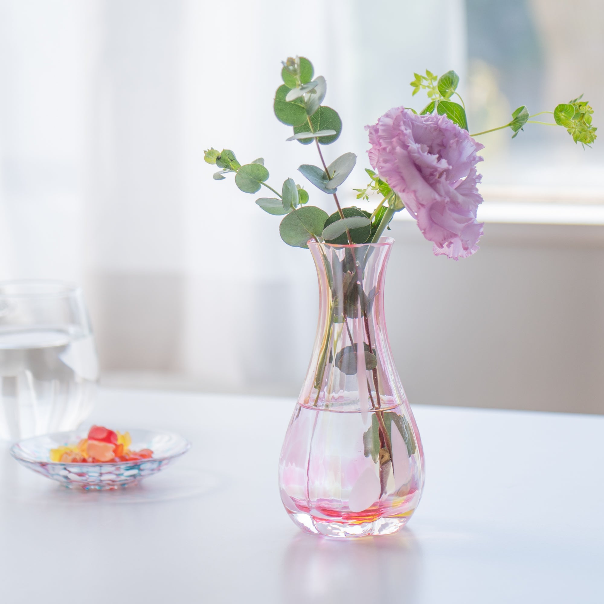 Musubi Kiln Blooming Light Flower Vase
