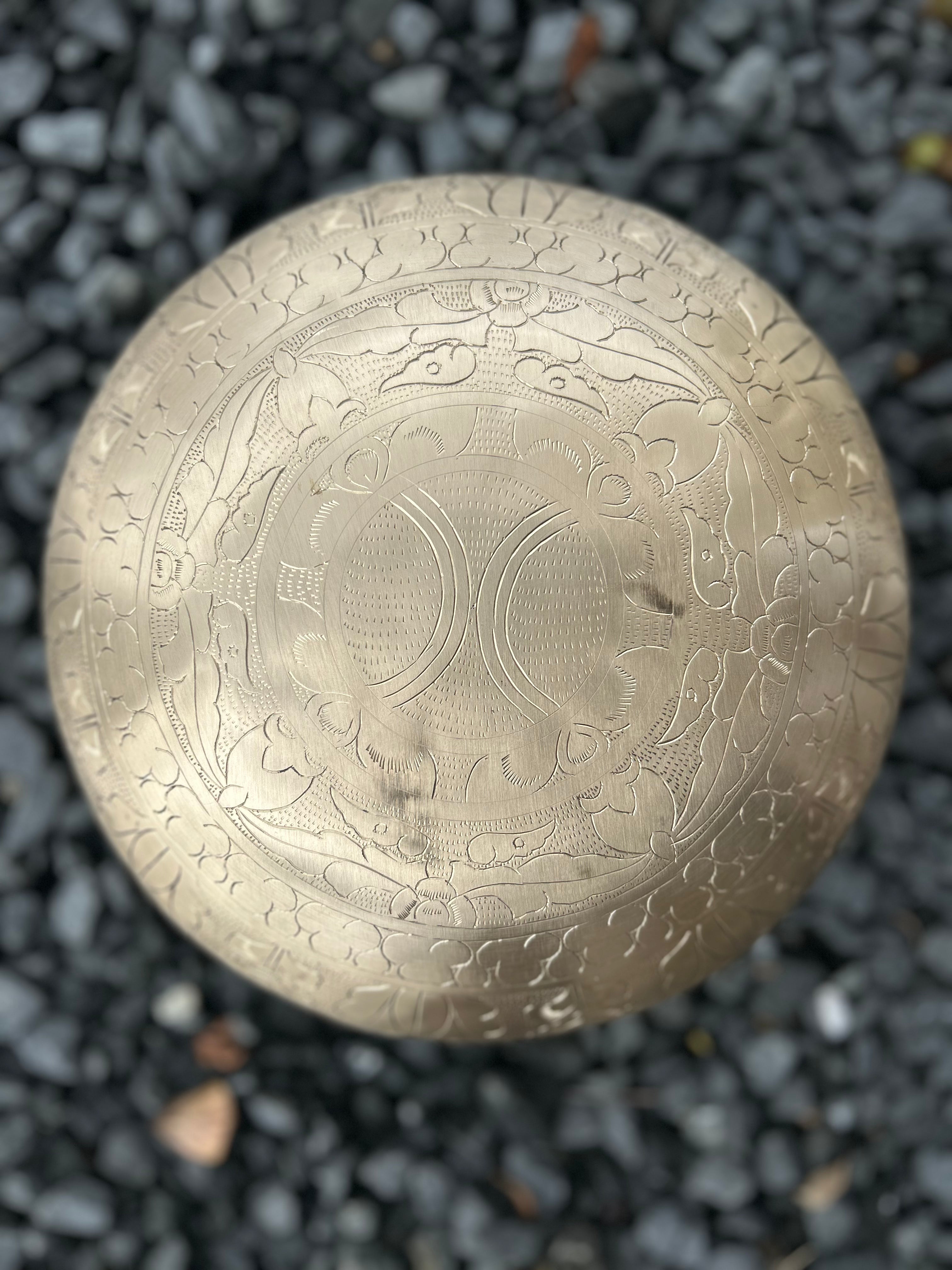 The Golden Leaf Bowl: 10.5 inch | 3rd Octave Subtle Etchings - view 7