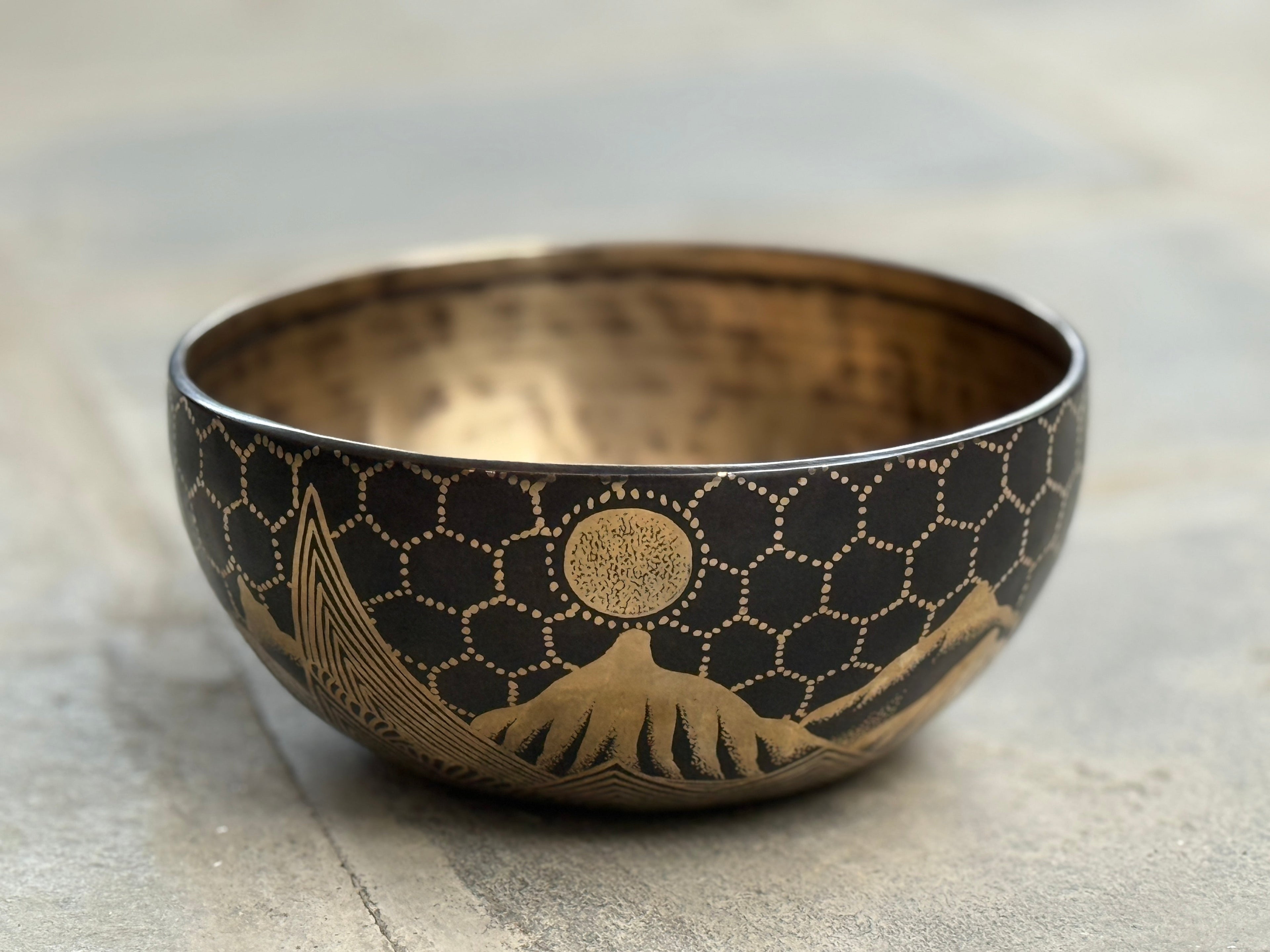 The Summit Bowl: 9 Inch Diameter Masterpiece Bowl - view 7