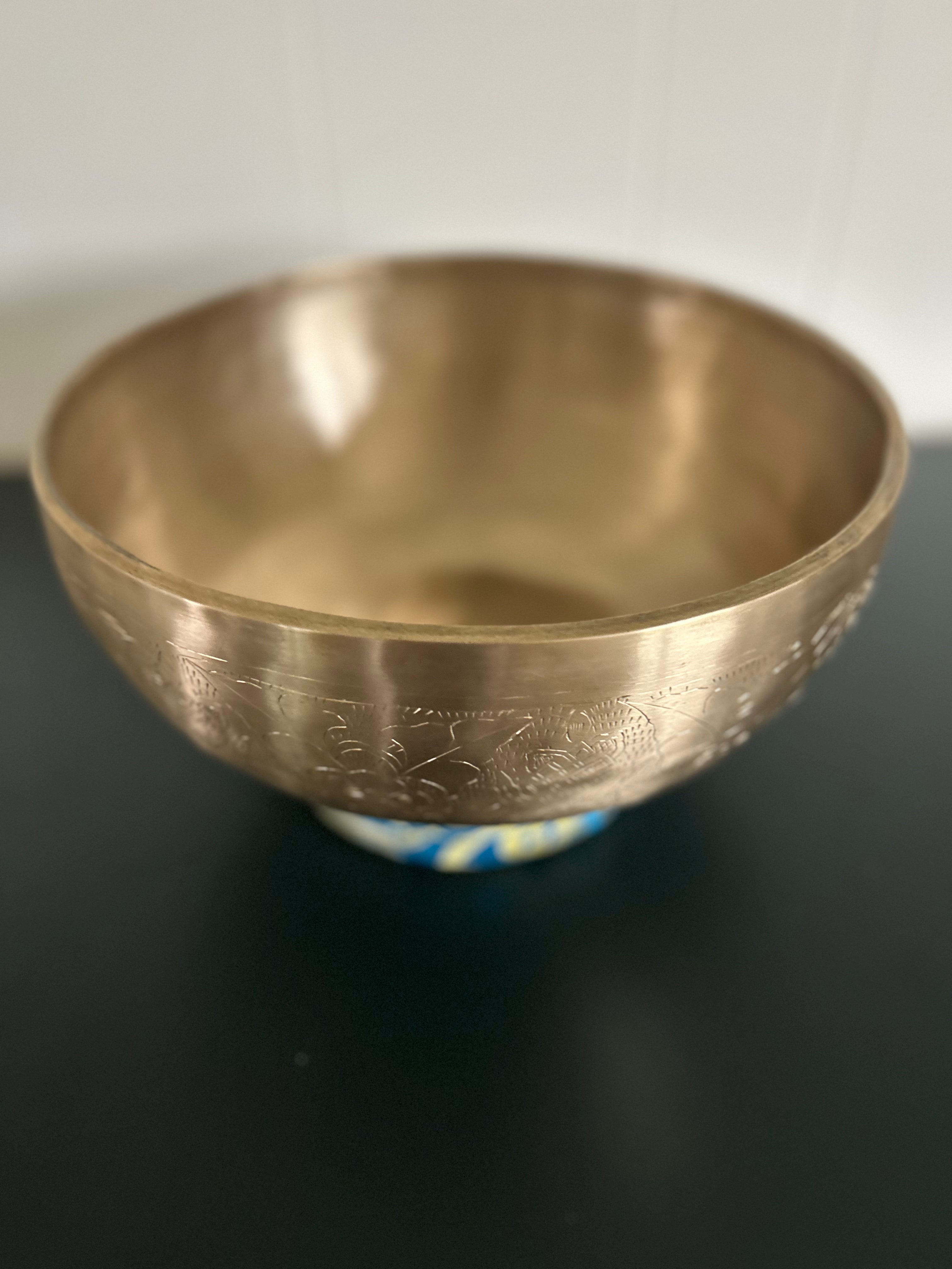 The Golden Leaf Bowl: 10.5 inch | 3rd Octave Subtle Etchings - view 5