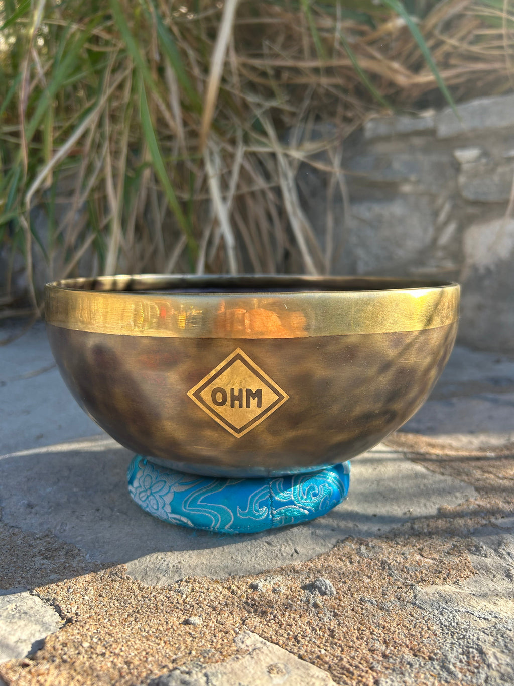 The Ohm Store E Note 3rd Octave - Legacy Collection Handmade Bronze Makers Mark Singing Bowl - view 2