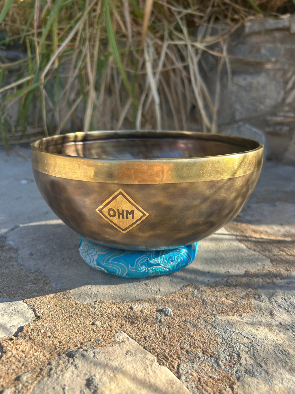 The Ohm Store E Note 3rd Octave - Legacy Collection Handmade Bronze Makers Mark Singing Bowl - view 7